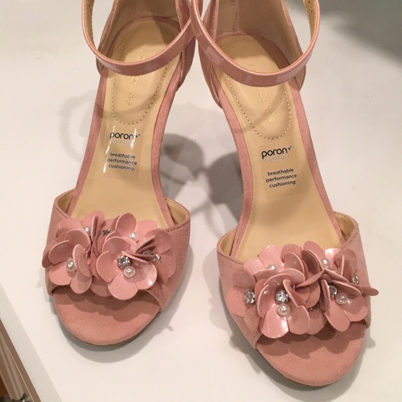 Liz Claiborne Shoes - Liz Claiborne Faux Suede Heels